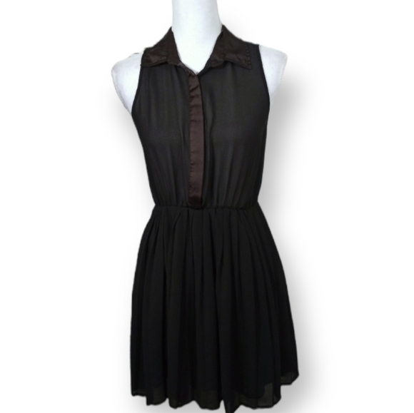 Forever 21 Dresses & Skirts - FOREVER 21 BLACK SKATER DRESS SZ.S EUC